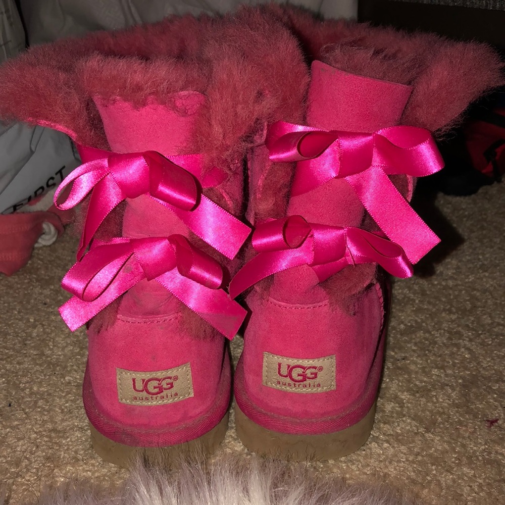 UGG BOOTS